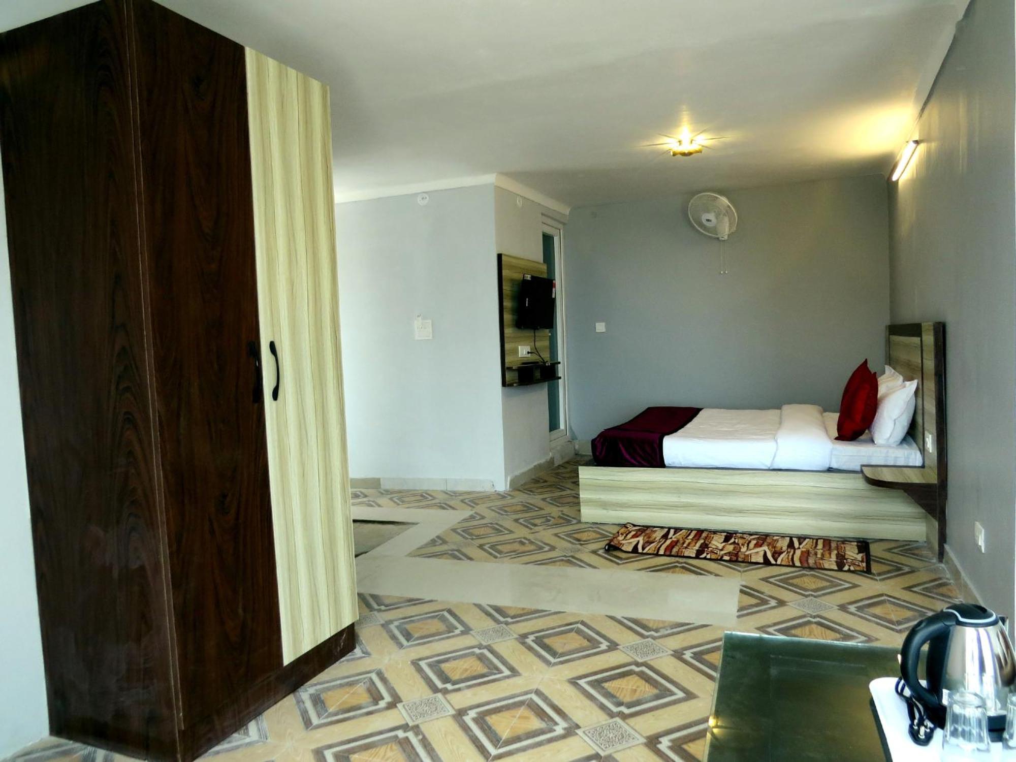 Hotel Haya Palace Nainital Extérieur photo